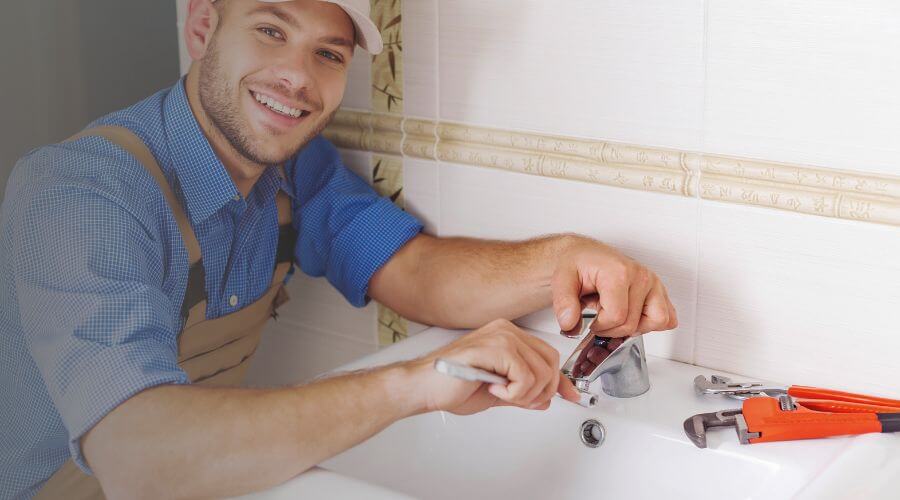 Faucet cartridge replacement in Upton, WY